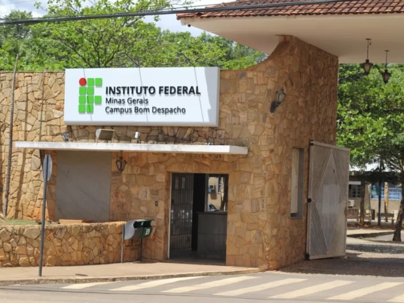 IFMG Bom Despacho Inicia Marco Histórico com Pedra Fundamental do Novo Bloco Didático